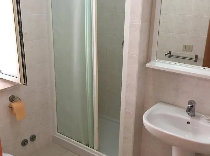 מלון דירות M3 3*